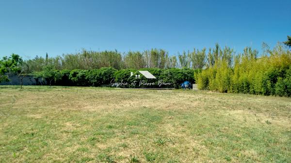 Cheval-Blanc (84460) TERRAIN A BATIR