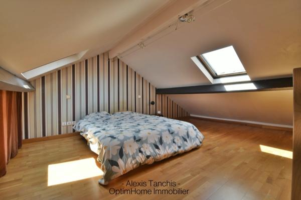 Exclusivité – Maison semi-mitoyenne avec cachet, garage & jardin S/O – Marcq Centre