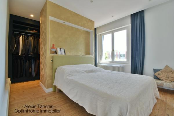 Exclusivité – Maison semi-mitoyenne avec cachet, garage & jardin S/O – Marcq Centre