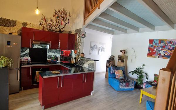 Appartement à vendre    3 pièces •  Le Tampon