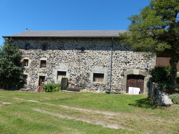 Maison de caractère à Saint-Hostien