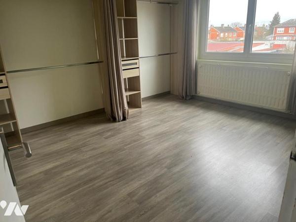 Maison avec 3 chambres, garage, jardin