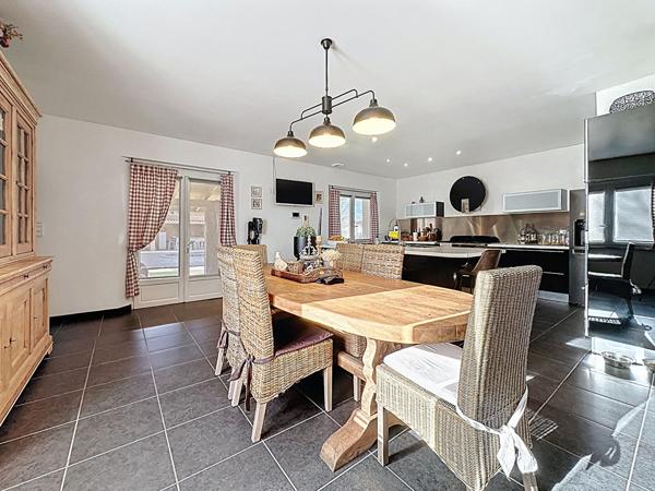 Maison à vendre Montauban(82) plain pied, garages, piscine, 4 chambres