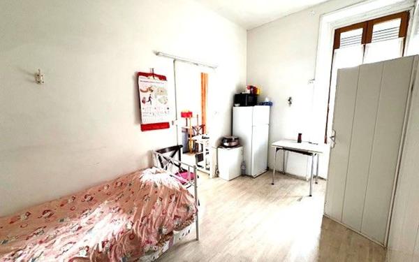 Appartement à vendre    2 pièces • 27 m2 Paris 19