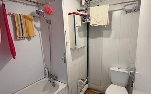 Appartement à vendre    2 pièces • 27 m2 Paris 19