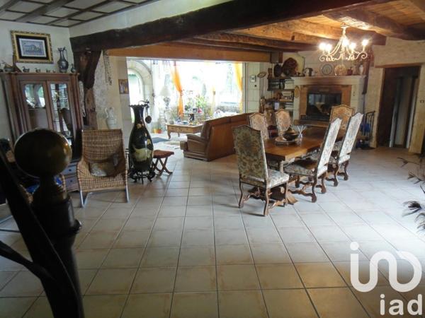 Maison rustique 6 pièces de 251 m² à Orches (86230)
