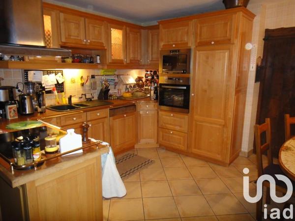 Maison rustique 6 pièces de 251 m² à Orches (86230)