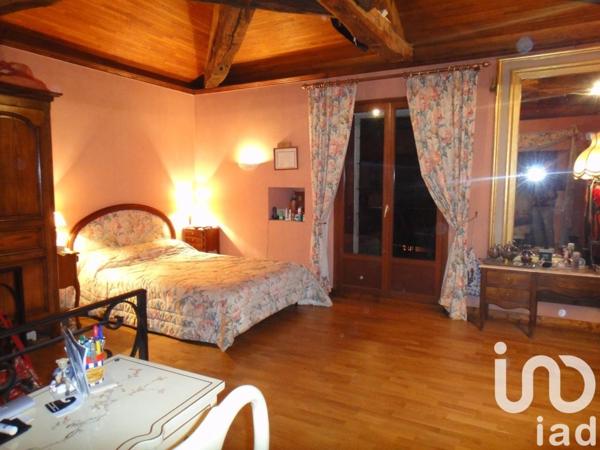 Maison rustique 6 pièces de 251 m² à Orches (86230)