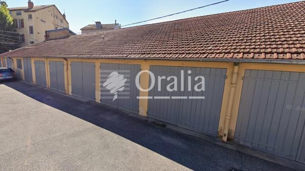 Parking/box · Location Lyon (69009) 1 pièce · 18m²