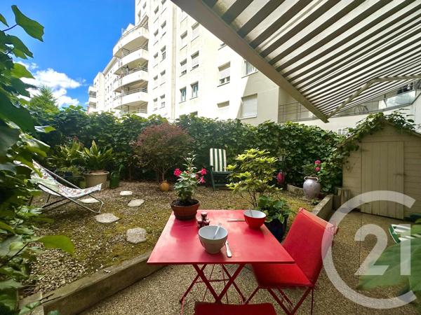Appartement T3 à vendre  3 pièces - 80,79 m 2   VILLEURBANNE  - 69