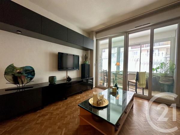 Appartement T3 à vendre  3 pièces - 80,79 m 2   VILLEURBANNE  - 69