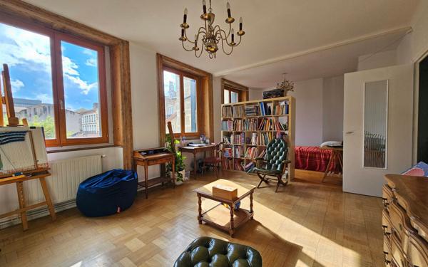 Appartement à vendre    4 pièces • 97,49 m2 Saint-Étienne