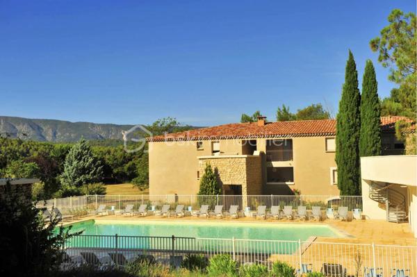 Chambre de service de 44,27 m²