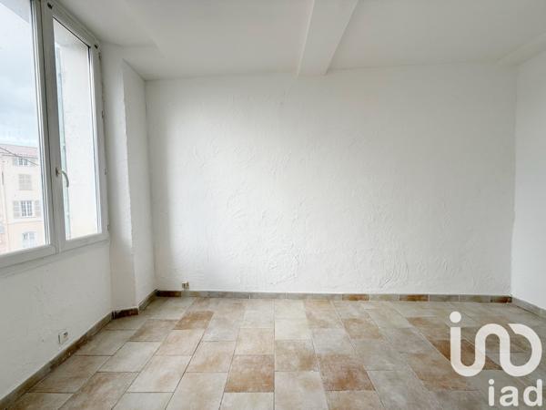 Location appartement 2 pièces 33 m² Cuers
