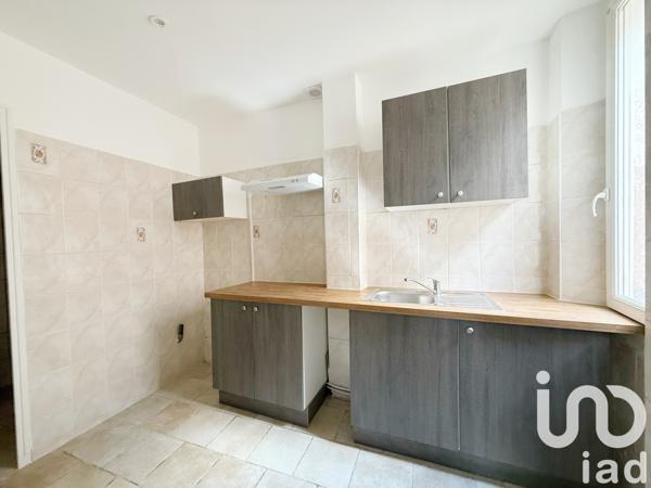 Location appartement 2 pièces 33 m² Cuers