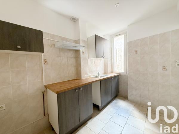 Location appartement 2 pièces 33 m² Cuers