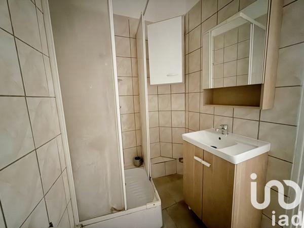 Location appartement 2 pièces 33 m² Cuers