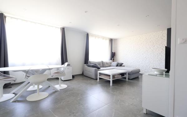 Appartement à vendre    4 pièces • 85,69 m2 Montluel