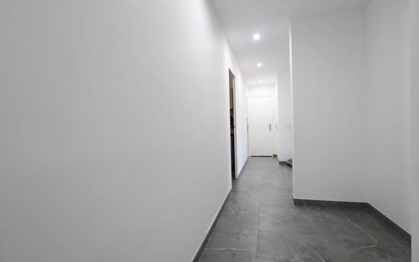 Appartement à vendre    4 pièces • 85,69 m2 Montluel