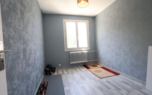 Appartement à vendre    4 pièces • 85,69 m2 Montluel