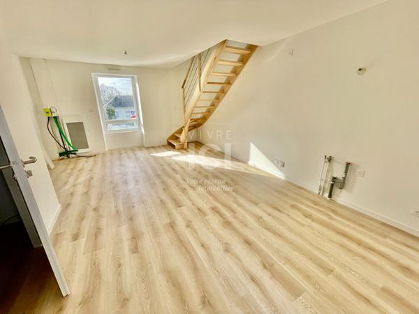 APPARTEMENT - T2 - DERNIER ETAGE - DUPLEX - 32M² - 48M² AU SOL