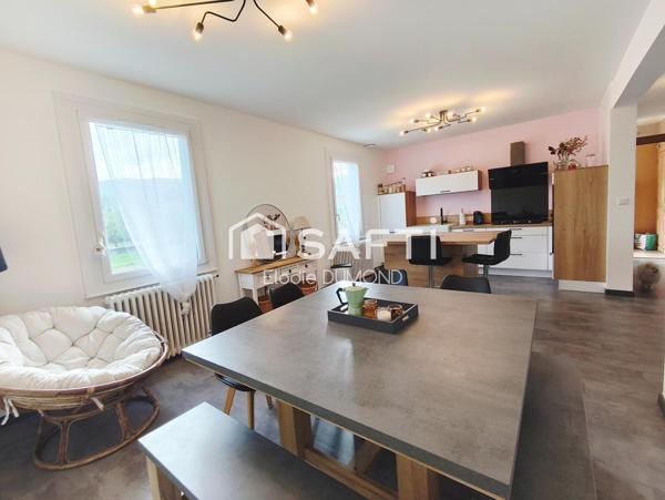 Jolie maison d'une surface habitable de 79 m2 avec terrain attenant de 465 m2.