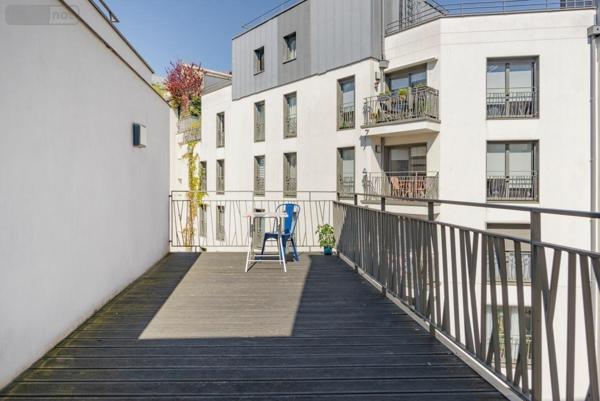 Appartement à vendre à Paris 18e arrondissement à Paris (75018), ref : 75022-856