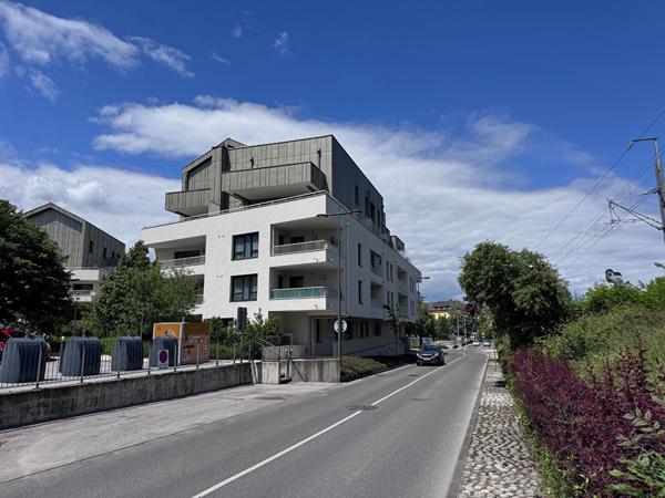 BUREAUX 167 m² DIVISIBLES AVEC 3 PARKINGS ? RUMILLY - RUMILLY