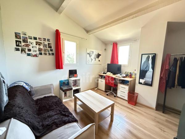 Maison 170 m2 à vendre piscine parcelle 4426 m2 LA TOUR D'AIGUES (84)