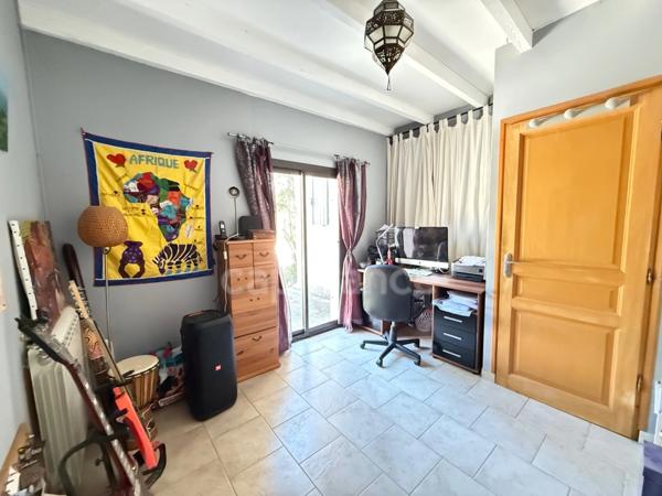 Maison 170 m2 à vendre piscine parcelle 4426 m2 LA TOUR D'AIGUES (84)