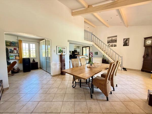 Maison 170 m2 à vendre piscine parcelle 4426 m2 LA TOUR D'AIGUES (84)