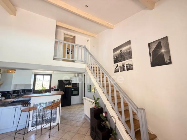 Maison 170 m2 à vendre piscine parcelle 4426 m2 LA TOUR D'AIGUES (84)