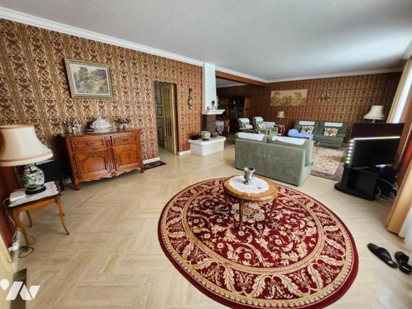 MAISON - A VENDRE- MONTOIRE/ LOIR (41800)