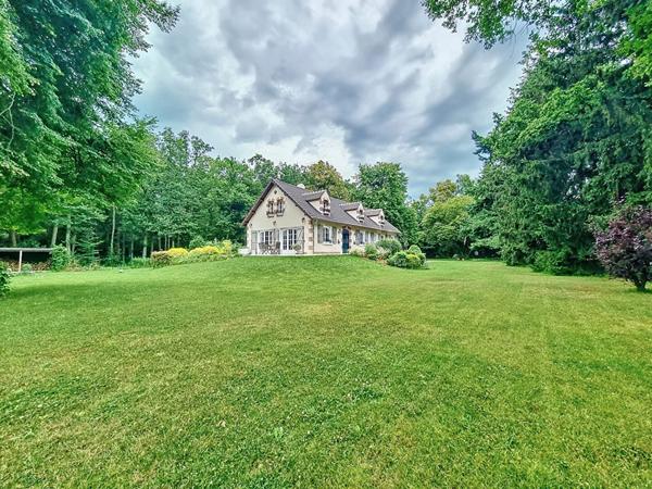 Maison Gouvieux 220M², parc 9000 m²