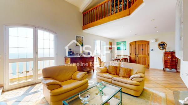 VILLA VUE MER ET PSICINE EN CORSE