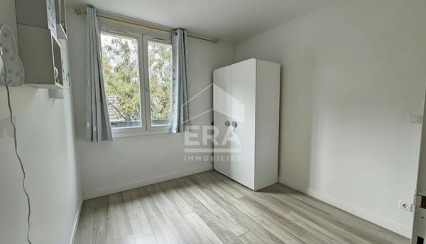 Rare à la vente, F3 avec balcon, Box et cave