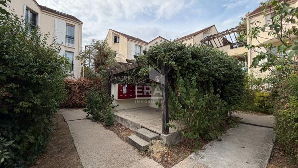 Rare à la vente, F3 avec balcon, Box et cave
