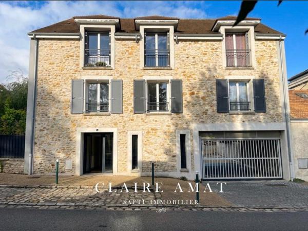PROCHE COMMODITES /  PARKING AU SOUS SOL