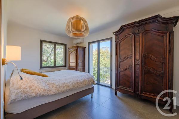 Maison à vendre  6 pièces - 149,23 m 2   STE MAXIME  - 83