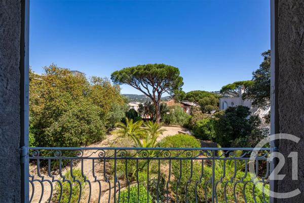 Maison à vendre  6 pièces - 149,23 m 2   STE MAXIME  - 83