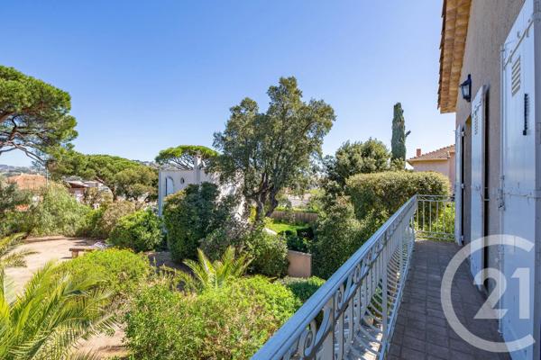Maison à vendre  6 pièces - 149,23 m 2   STE MAXIME  - 83