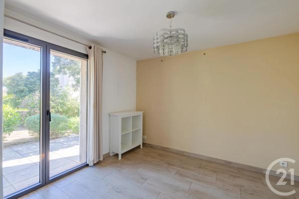 Maison à vendre  6 pièces - 149,23 m 2   STE MAXIME  - 83