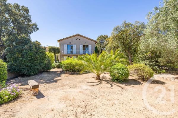 Maison à vendre  6 pièces - 149,23 m 2   STE MAXIME  - 83