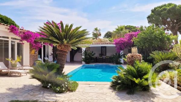 Maison à vendre  6 pièces - 149,23 m 2   STE MAXIME  - 83