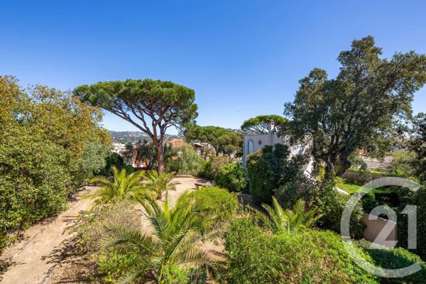 Maison à vendre  6 pièces - 149,23 m 2   STE MAXIME  - 83