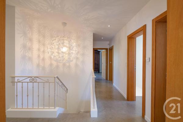 Maison à vendre  6 pièces - 149,23 m 2   STE MAXIME  - 83