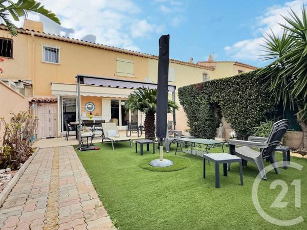 Maison à vendre  3 pièces - 74,30 m 2   ST RAPHAEL  - 83