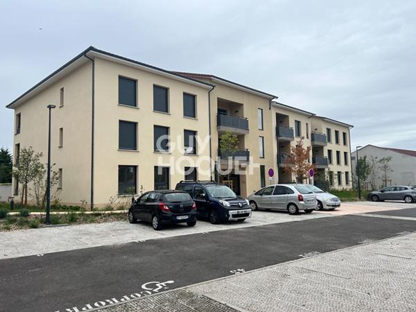 VENTE : appartement T4 (90 m²) à BOURGOIN JALLIEU