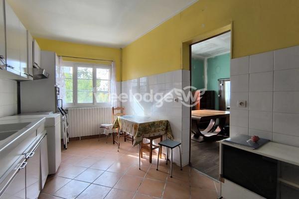 Maison à vendre 10 pièces de 181 m² Autres biens de l'agent