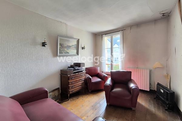 Maison à vendre 10 pièces de 181 m² Autres biens de l'agent